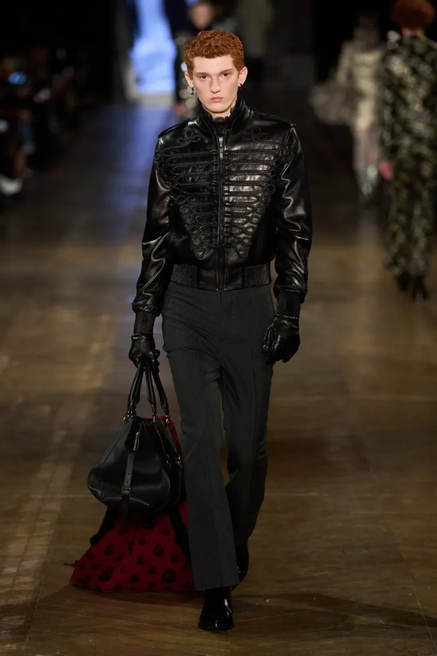 McQueen Fall/Winter 2025 - Paris Fashion Week