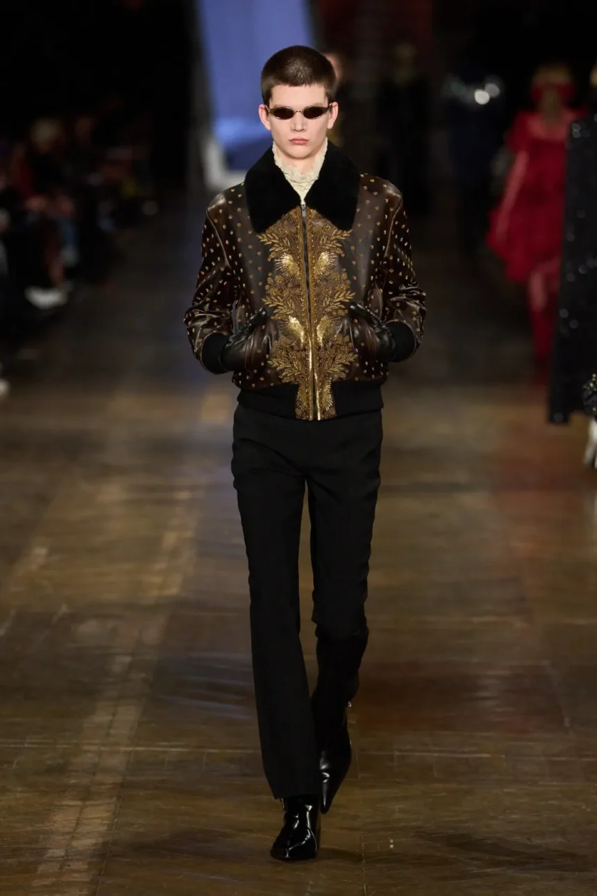 McQueen Fall/Winter 2025 - Paris Fashion Week