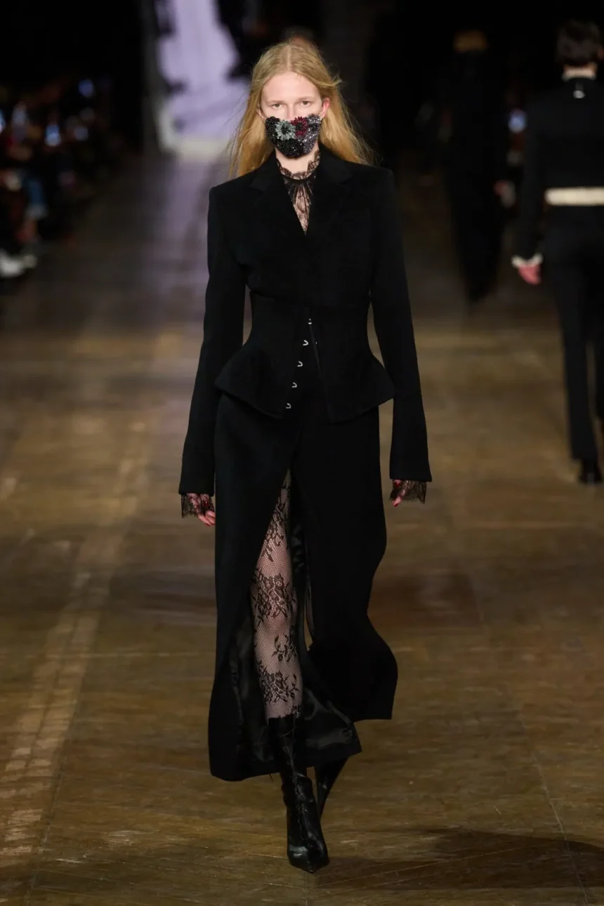 McQueen Fall/Winter 2025 - Paris Fashion Week