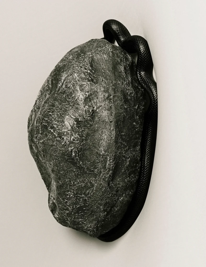 Anne Hathaway covers W Magazine China "The Art Issue" by Zhong Lin