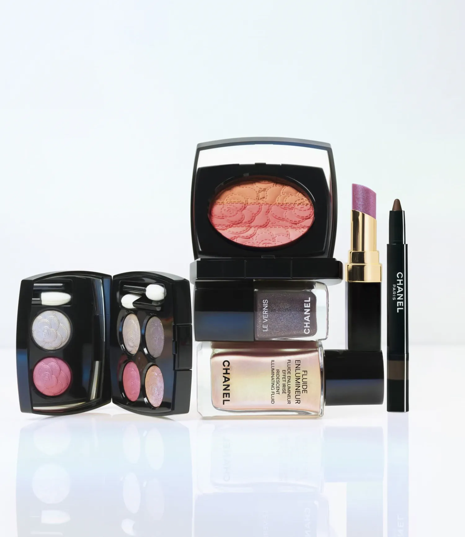Chanel presents Camélia Futura Make-up Collection