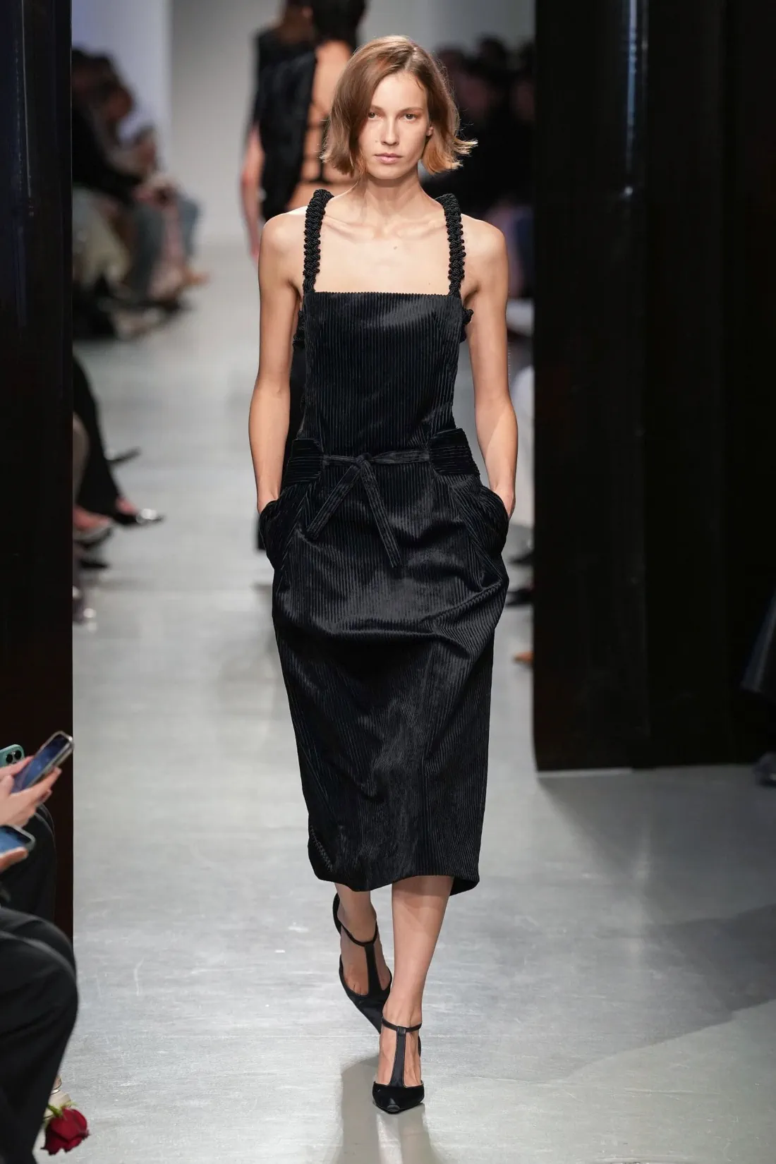 Christopher Esber Fall/Winter 2025 - Paris Fashion Week Christopher Esber Fall/Winter 2025 - Paris Fashion Week
