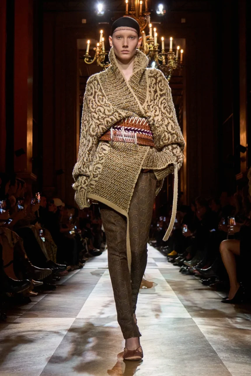 Dries Van Noten Fall/Winter 2025 - Paris Fashion Week