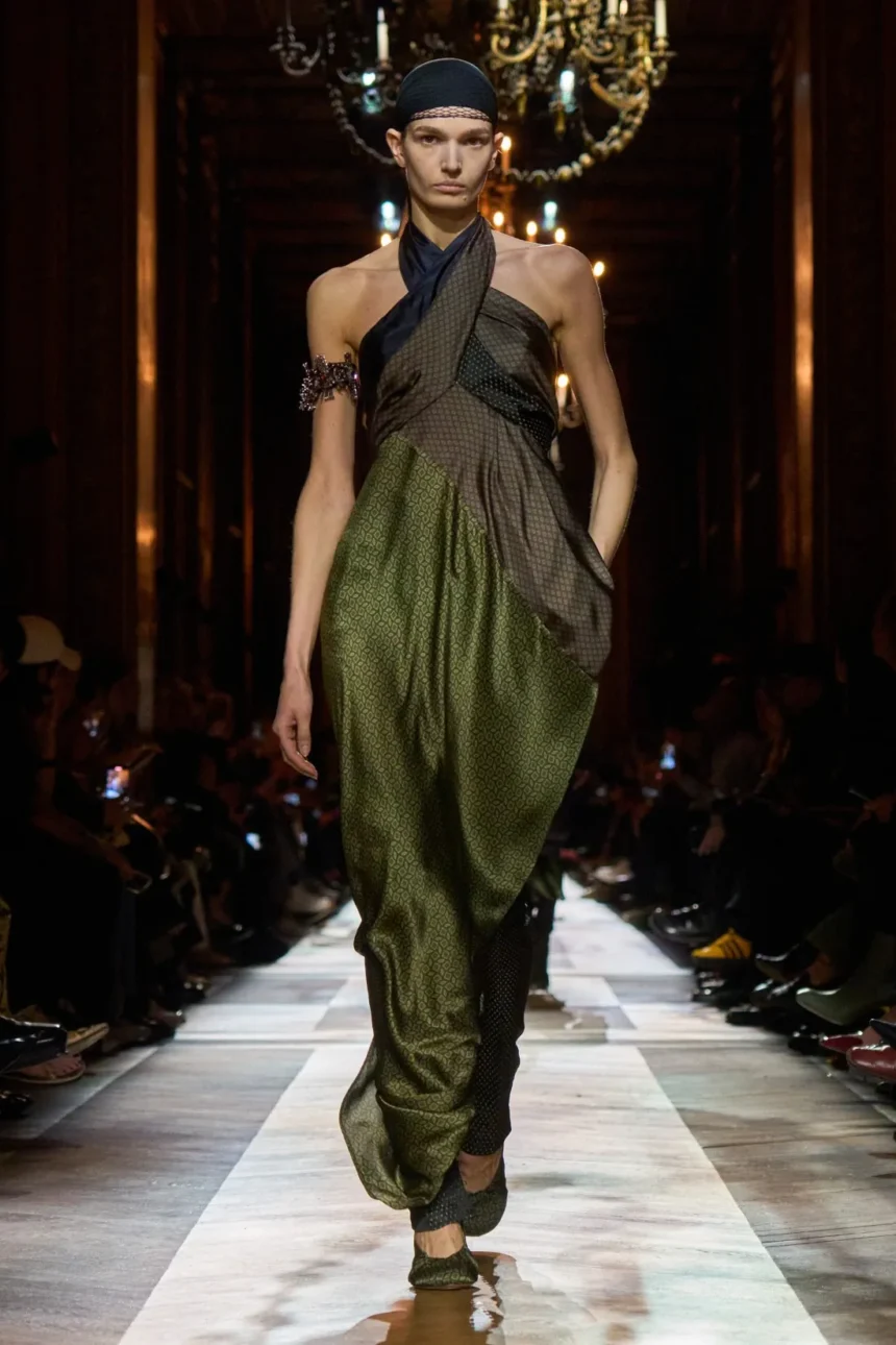 Dries Van Noten Fall/Winter 2025 - Paris Fashion Week