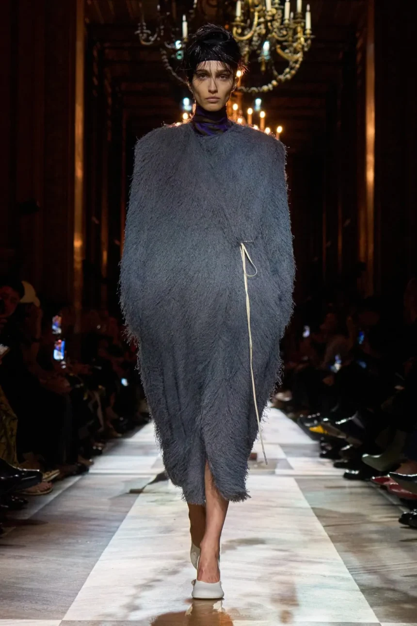 Dries Van Noten Fall/Winter 2025 - Paris Fashion Week