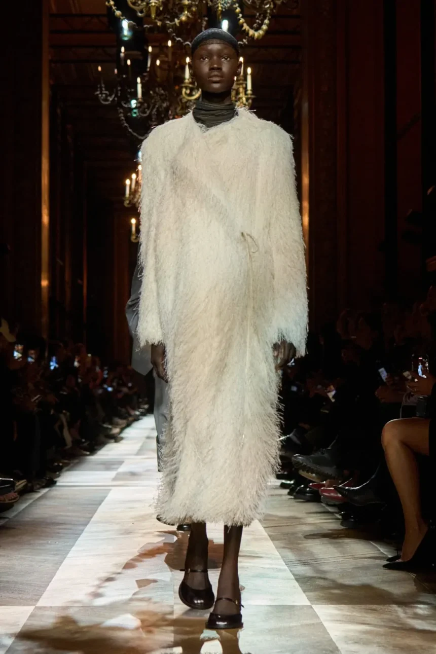 Dries Van Noten Fall/Winter 2025 - Paris Fashion Week