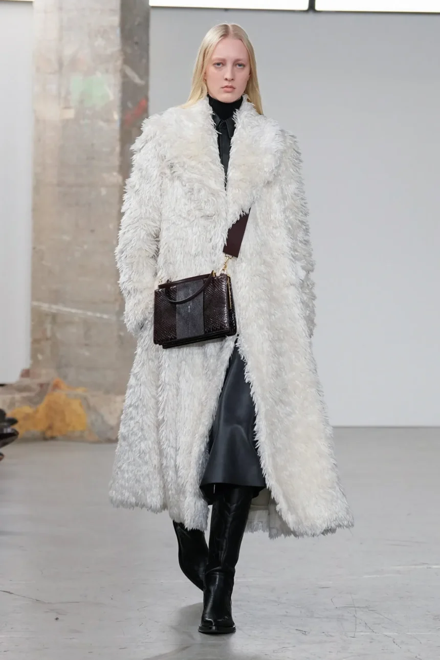 Gabriela Hearst Fall/Winter 2025 - Paris Fashion Week