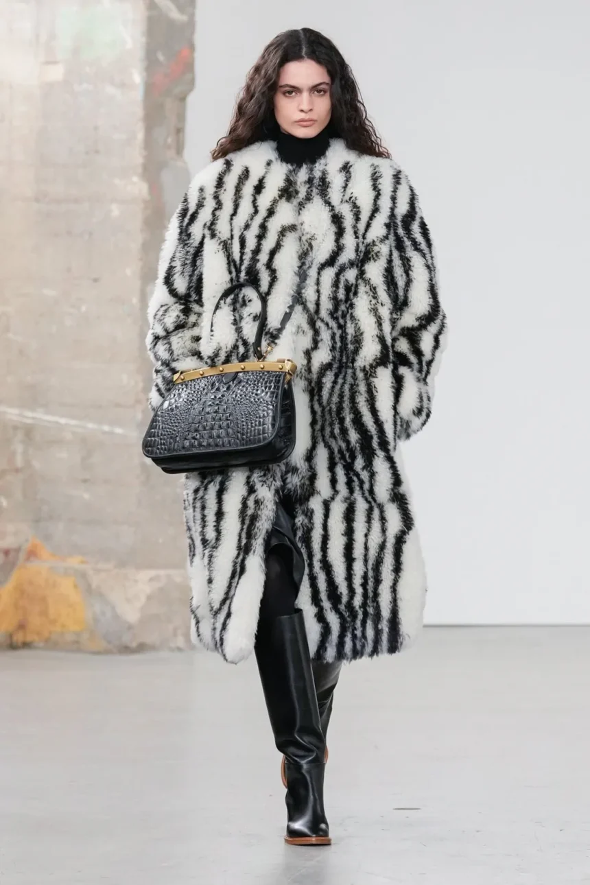 Gabriela Hearst Fall/Winter 2025 - Paris Fashion Week