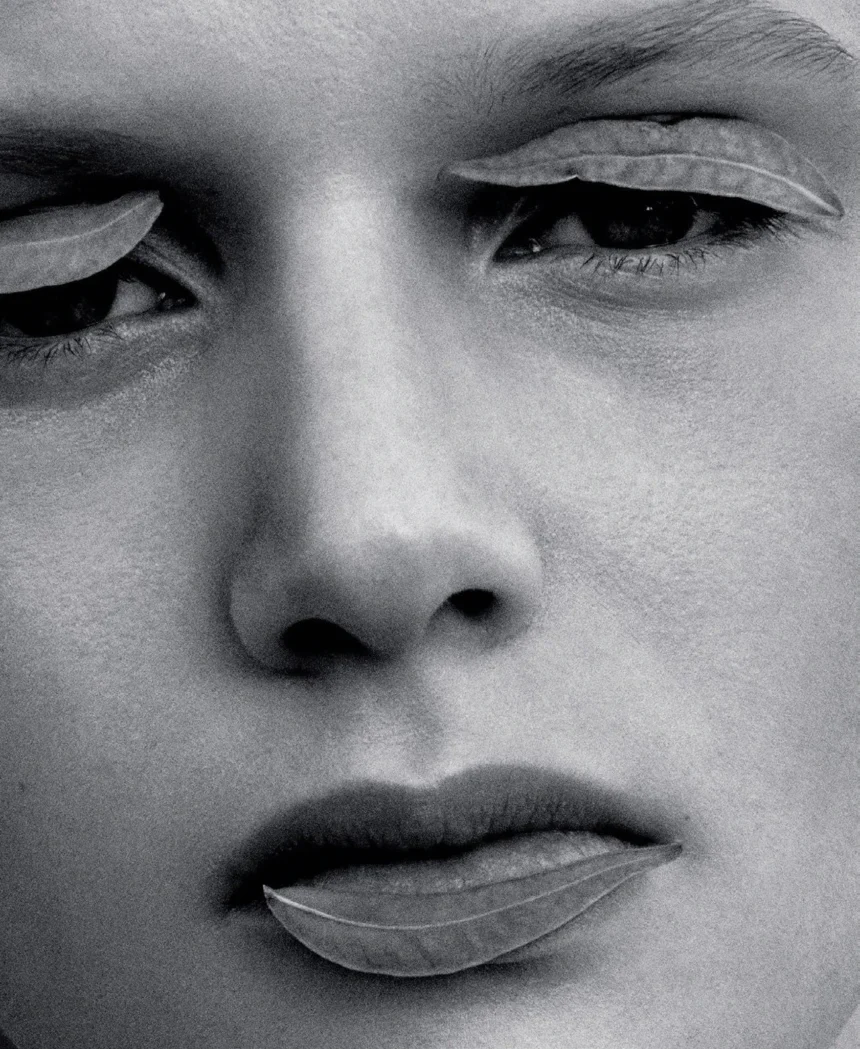 Libby Taverner and Noor Khan cover M Le magazine du Monde March 29th, 2025 by Julien Martinez Leclerc