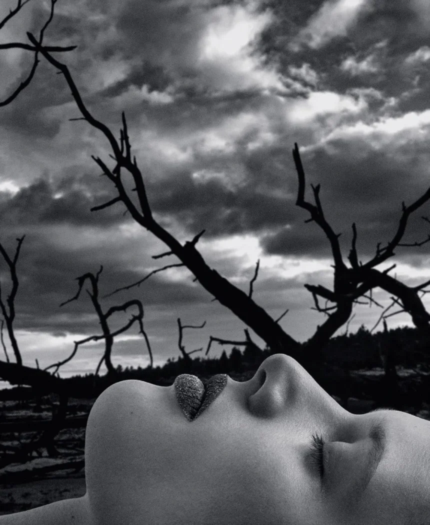 Libby Taverner and Noor Khan cover M Le magazine du Monde March 29th, 2025 by Julien Martinez Leclerc