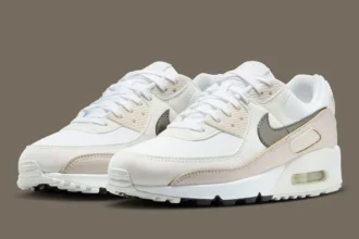 Nike Air Max 90 "Summit White/Light Orewood Brown" debuts for women