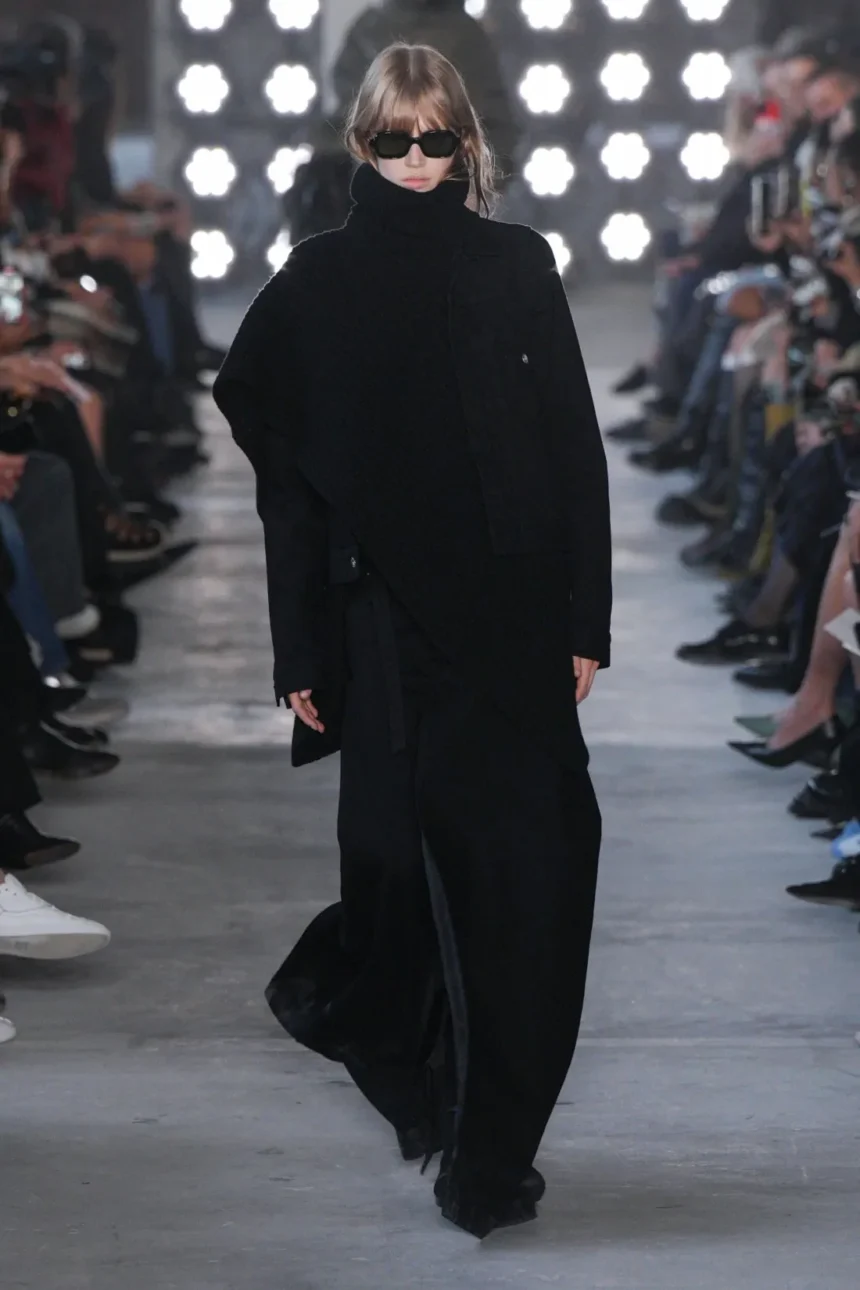 Sacai Fall/Winter 2025 - Paris Fashion Week