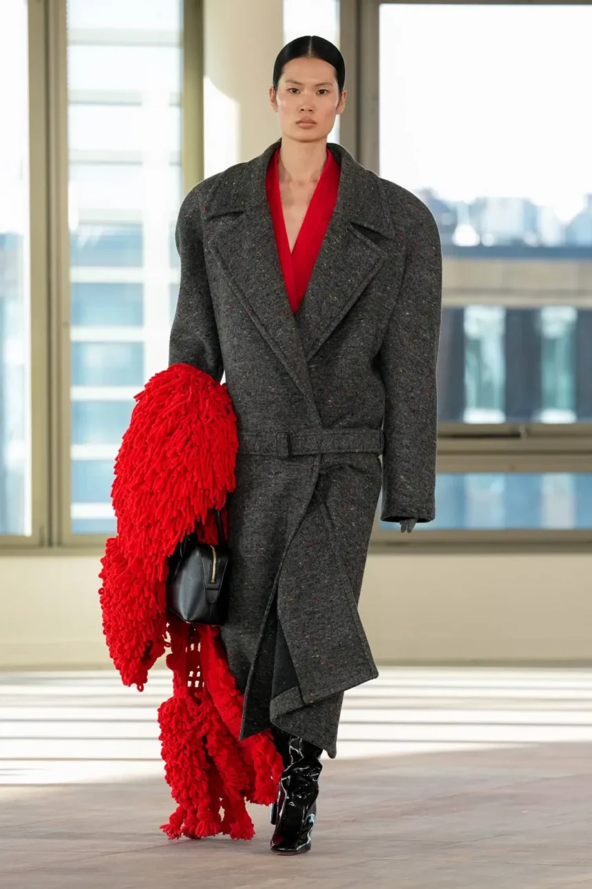 Stella McCartney Fall/Winter 2025 - Paris Fashion Week