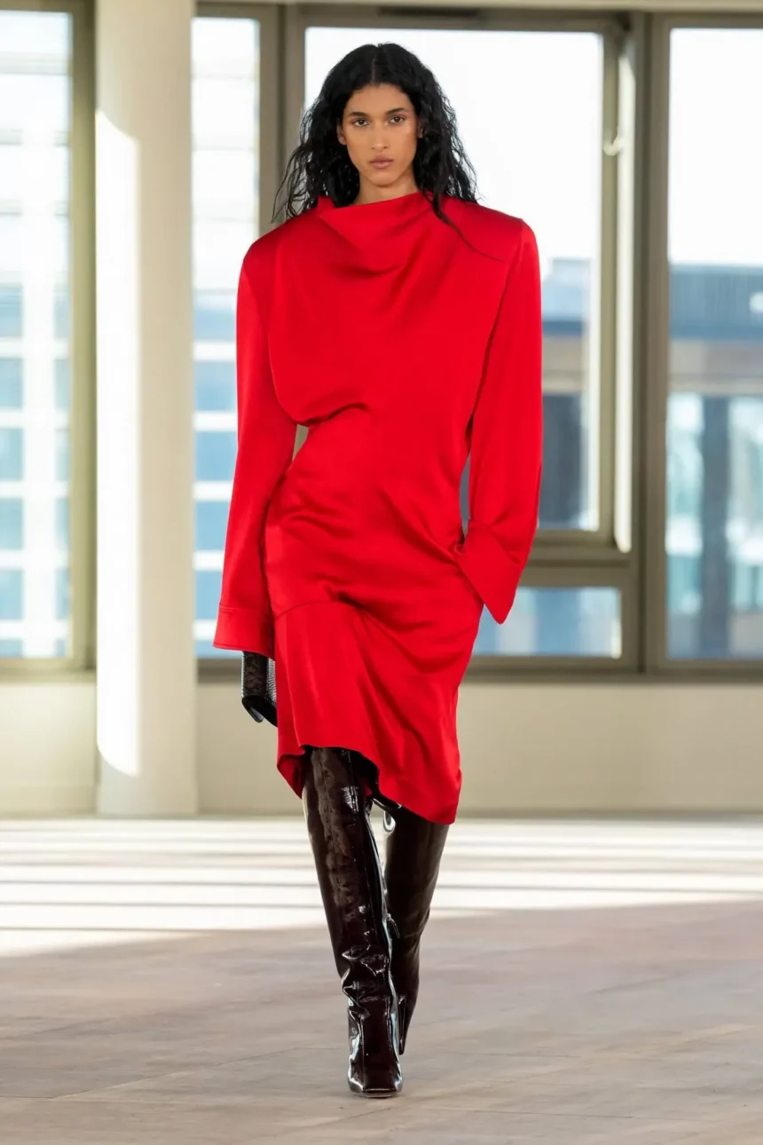 Stella McCartney Fall/Winter 2025 - Paris Fashion Week