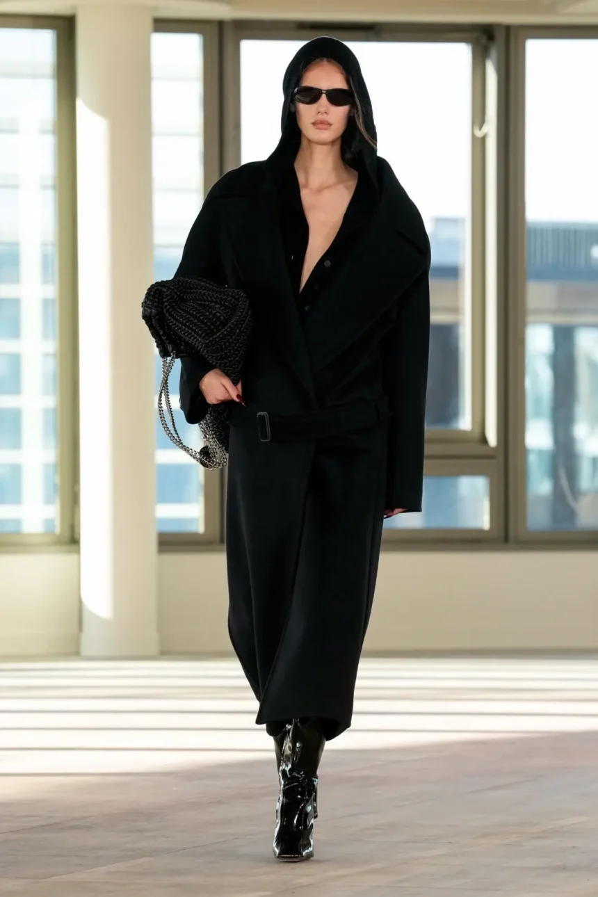 Stella McCartney Fall/Winter 2025 - Paris Fashion Week