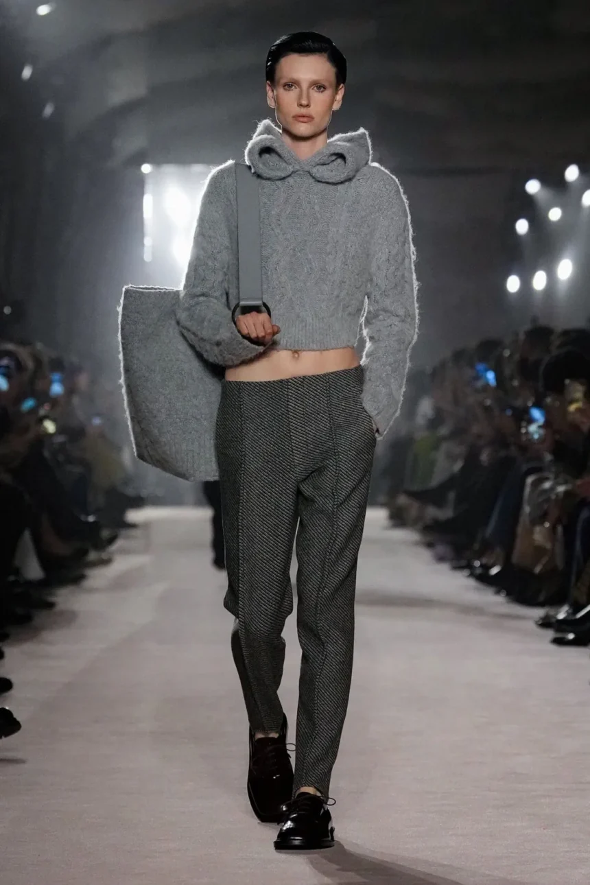 Victoria Beckham Fall/Winter 2025 - Paris Fashion Week