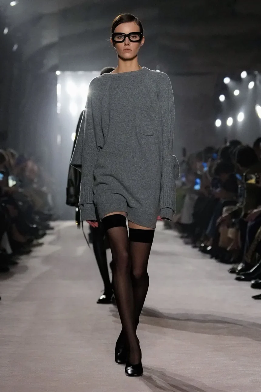 Victoria Beckham Fall/Winter 2025 - Paris Fashion Week