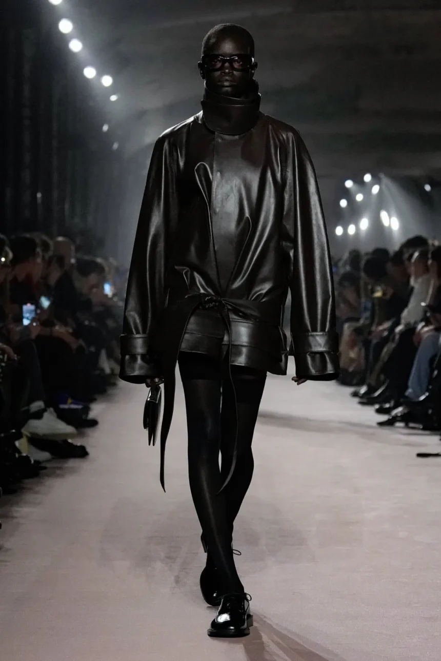 Victoria Beckham Fall/Winter 2025 - Paris Fashion Week