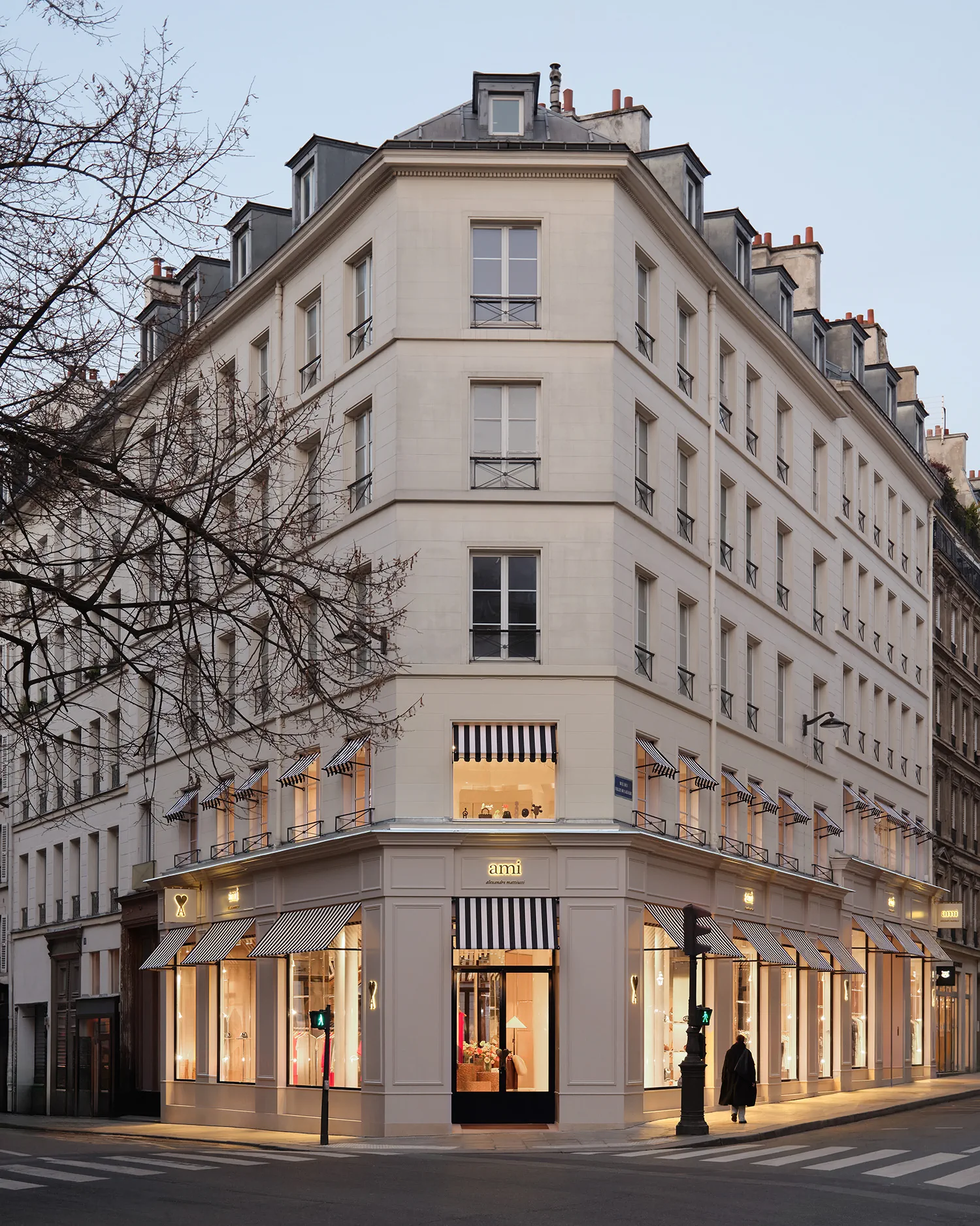 ami Paris AMI ALEXANDRE MATTIUSSI アミ パリス AMI Alexandre Mattiussi transforms Paris' Marais with neighborhood