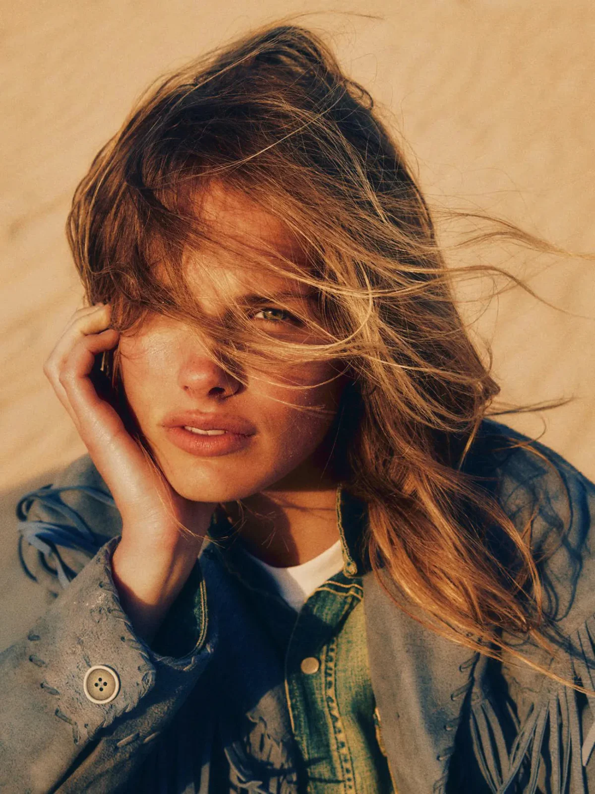 Mari Lederman covers Elle Italia April 17th, 2025 by Rachele Daminelli