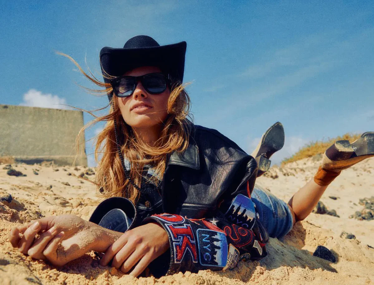 Mari Lederman covers Elle Italia April 17th, 2025 by Rachele Daminelli