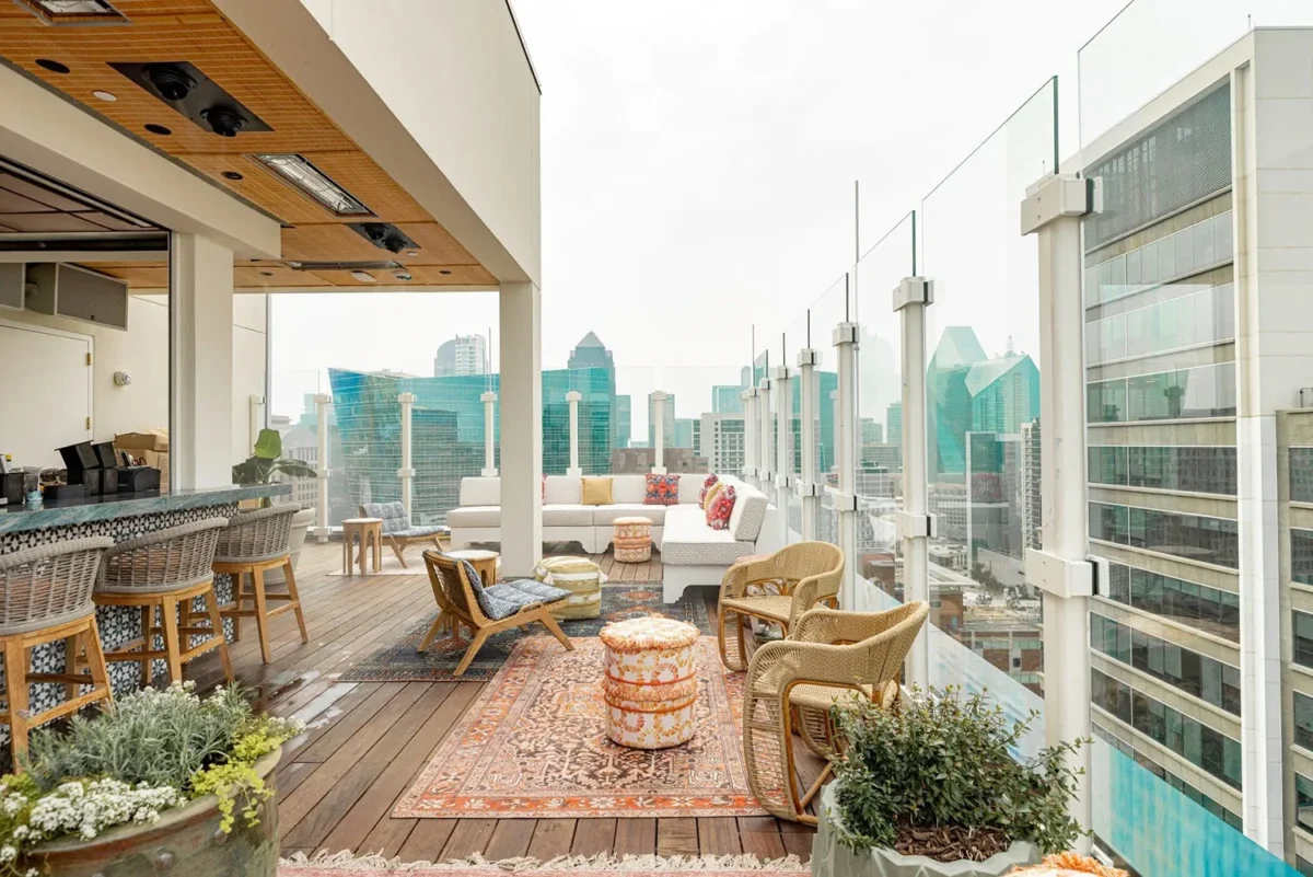 Missoni takes over Hôtel Swexan in Dallas with a stunning rooftop pop-up Missoni takes over Hôtel Swexan in Dallas with a stunning rooftop pop-up