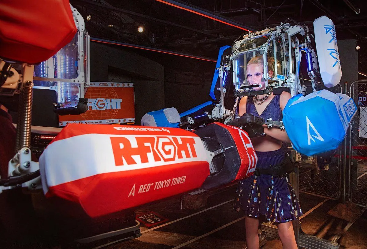 Alex Consani in Louis Vuitton on Vogue Japan August 2025 by Hyea W. Kang Alex Consani covers Vogue Japan August 2025 by Hyea W. Kang