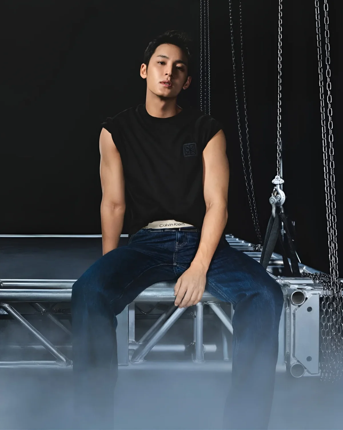 SEVENTEEN's MINGYU returns to Calvin Klein for the Fall 2025 denim campaign