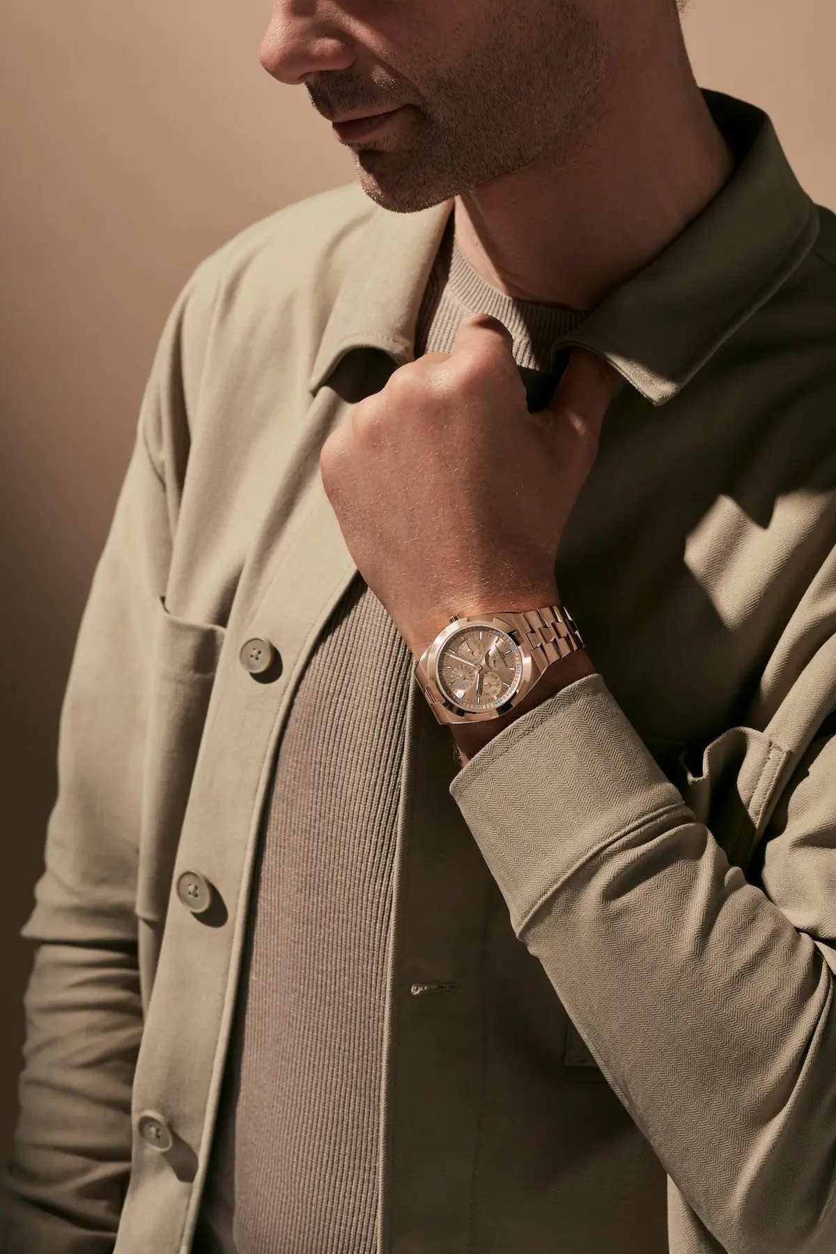 The Vacheron Constantin Overseas Perpetual Calendar Ultra-thin arrives in two new, striking configurations