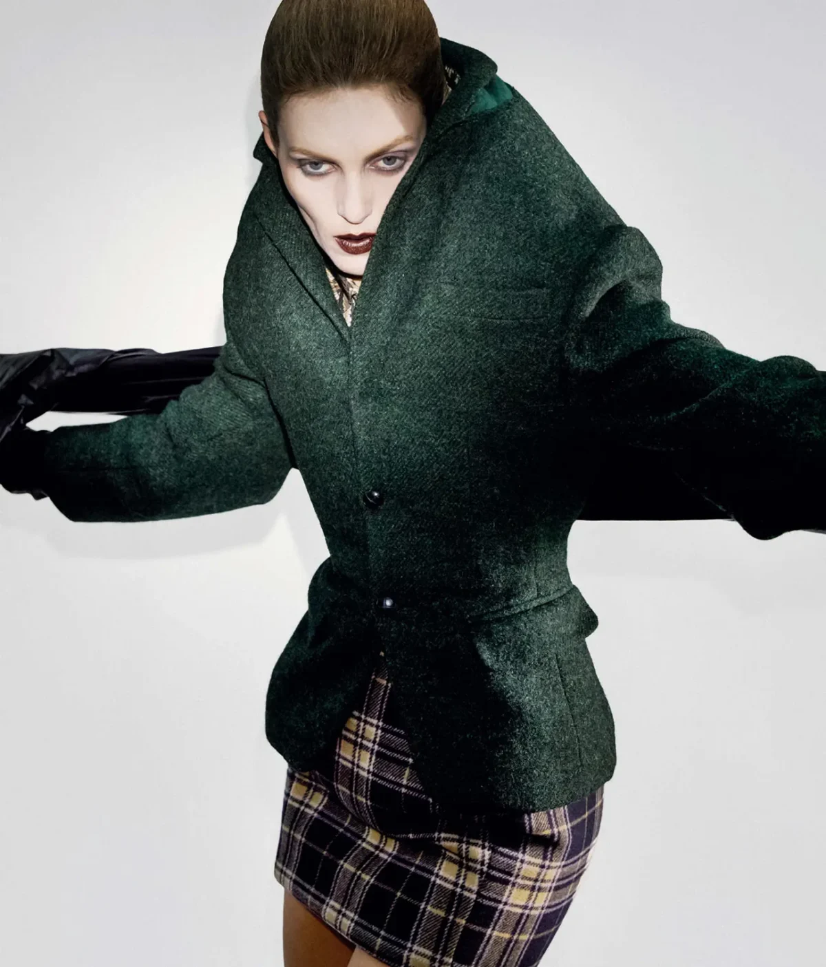 Anja Rubik covers D la Repubblica September 20th, 2025 by Carlijn Jacobs