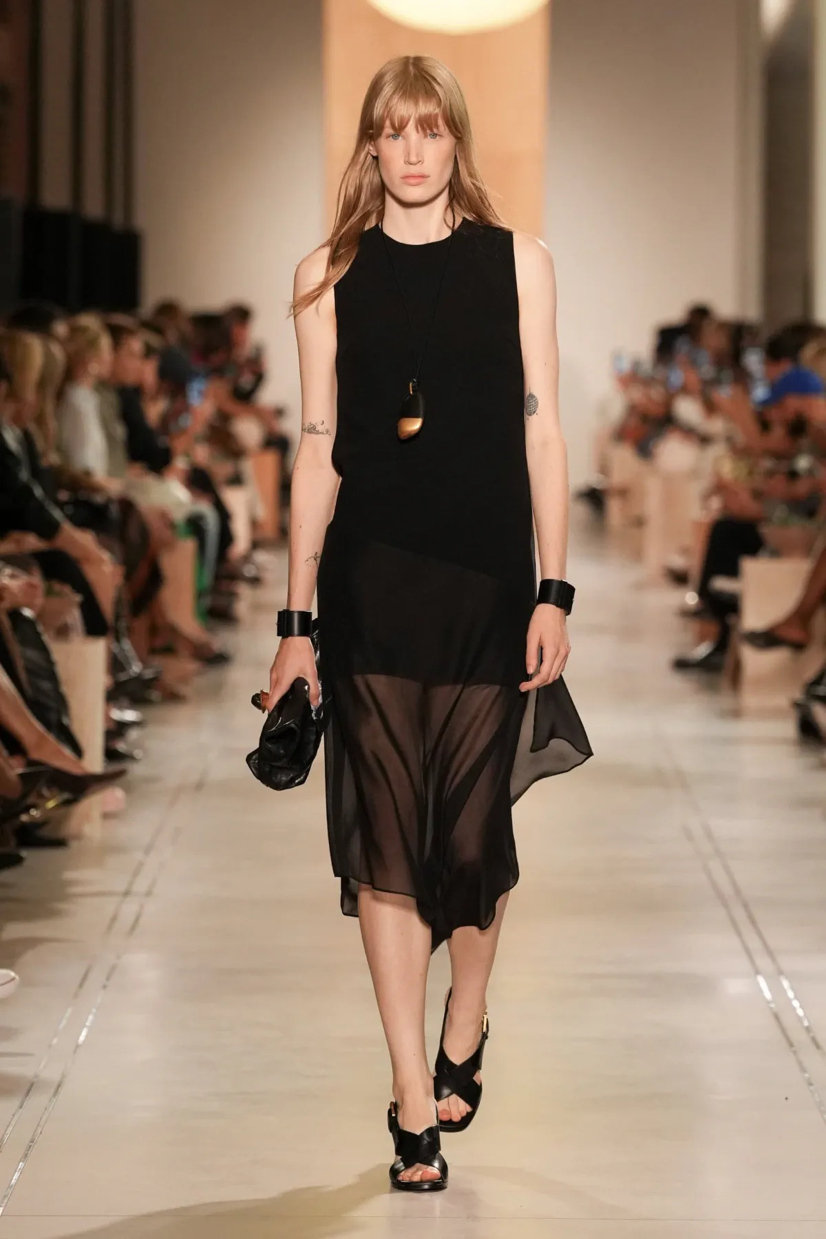 The Michael Kors Spring/Summer 2026 collection showcases a new, sophisticated ease