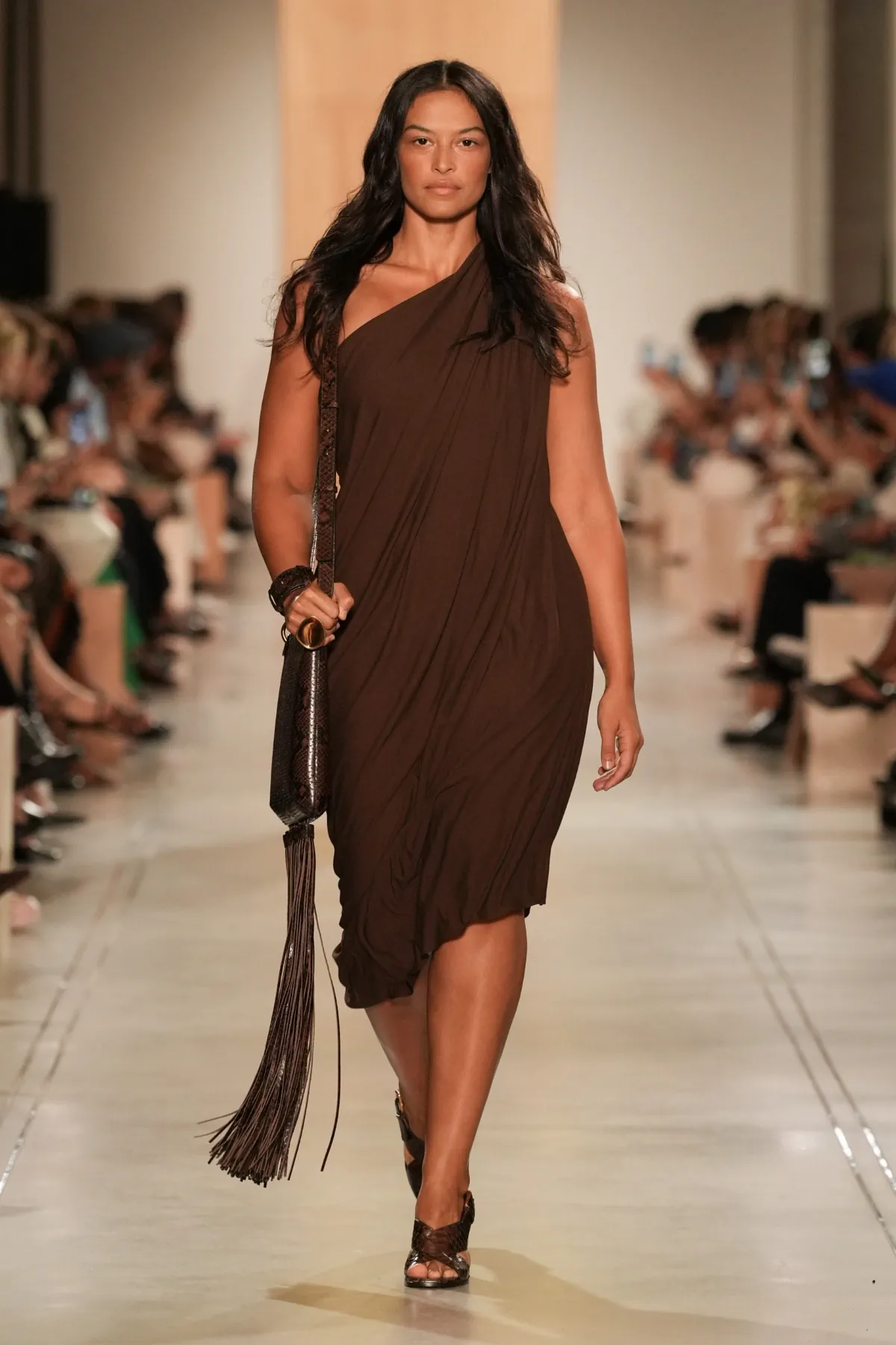 The Michael Kors Spring/Summer 2026 collection showcases a new, sophisticated ease