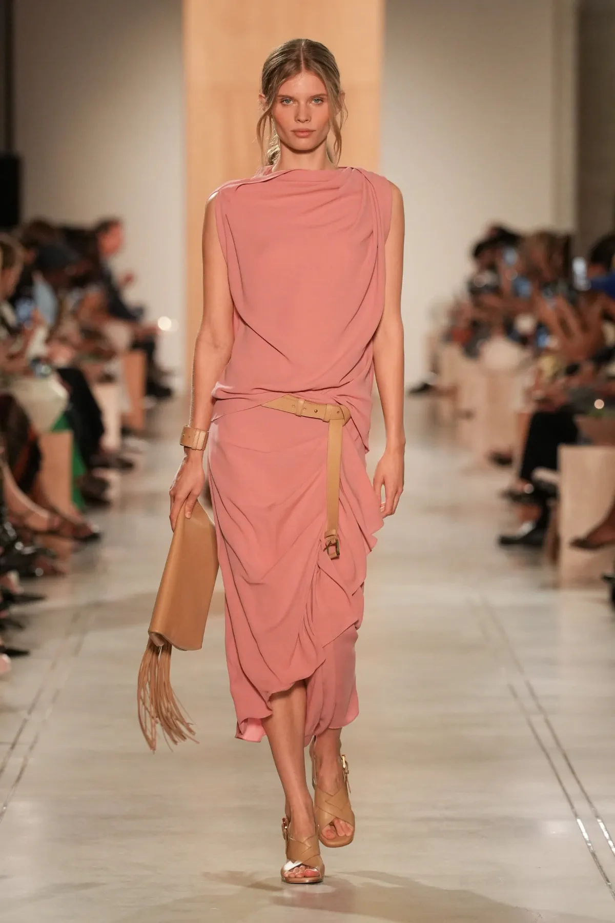 The Michael Kors Spring/Summer 2026 collection showcases a new, sophisticated ease