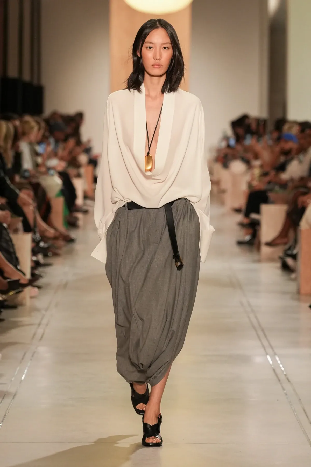 The Michael Kors Spring/Summer 2026 collection showcases a new, sophisticated ease