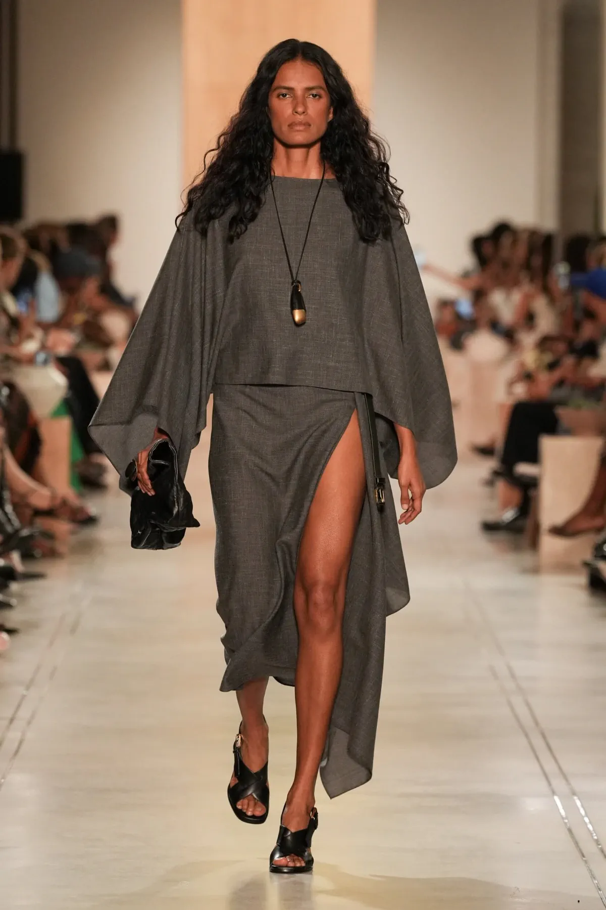 The Michael Kors Spring/Summer 2026 collection showcases a new, sophisticated ease