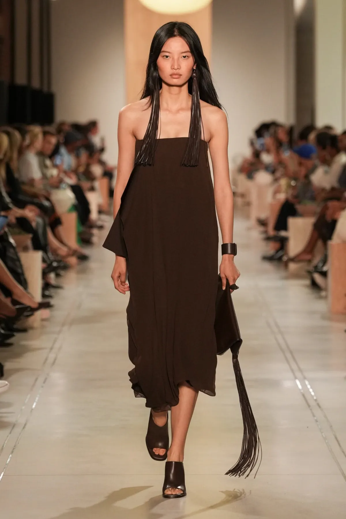 The Michael Kors Spring/Summer 2026 collection showcases a new, sophisticated ease