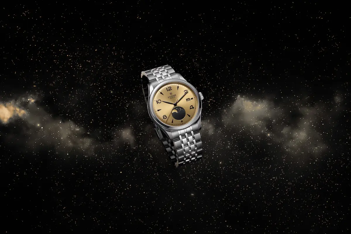 The TUDOR 1926 LUNA brings the moon to your wrist!