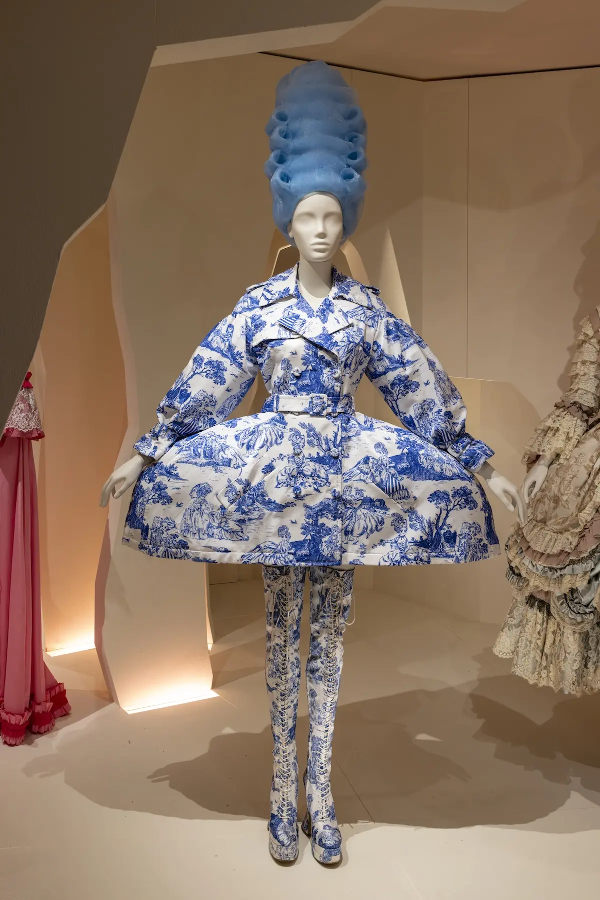 The Victoria and Albert Museum Unveils Its First Marie Antoinette Exhibition