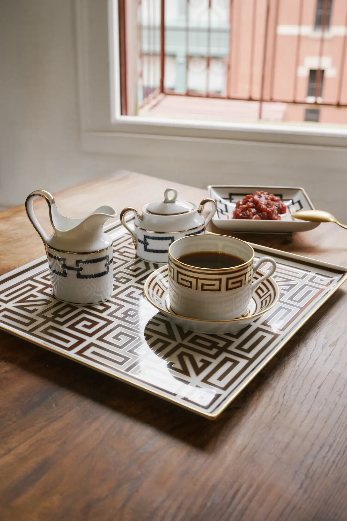 Jake Gyllenhaal redefines everyday luxury in Ginori 1735’s new Manhattan-shot campaign