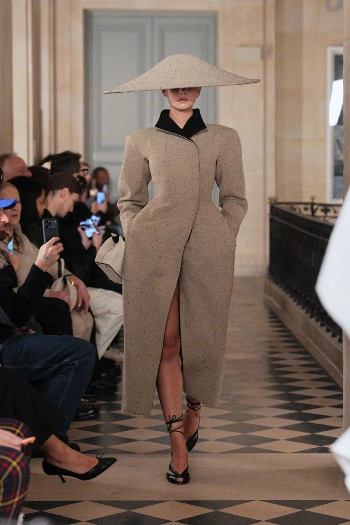 Jacquemus Fall-Winter 2026 - Paris Fashion Week Men's