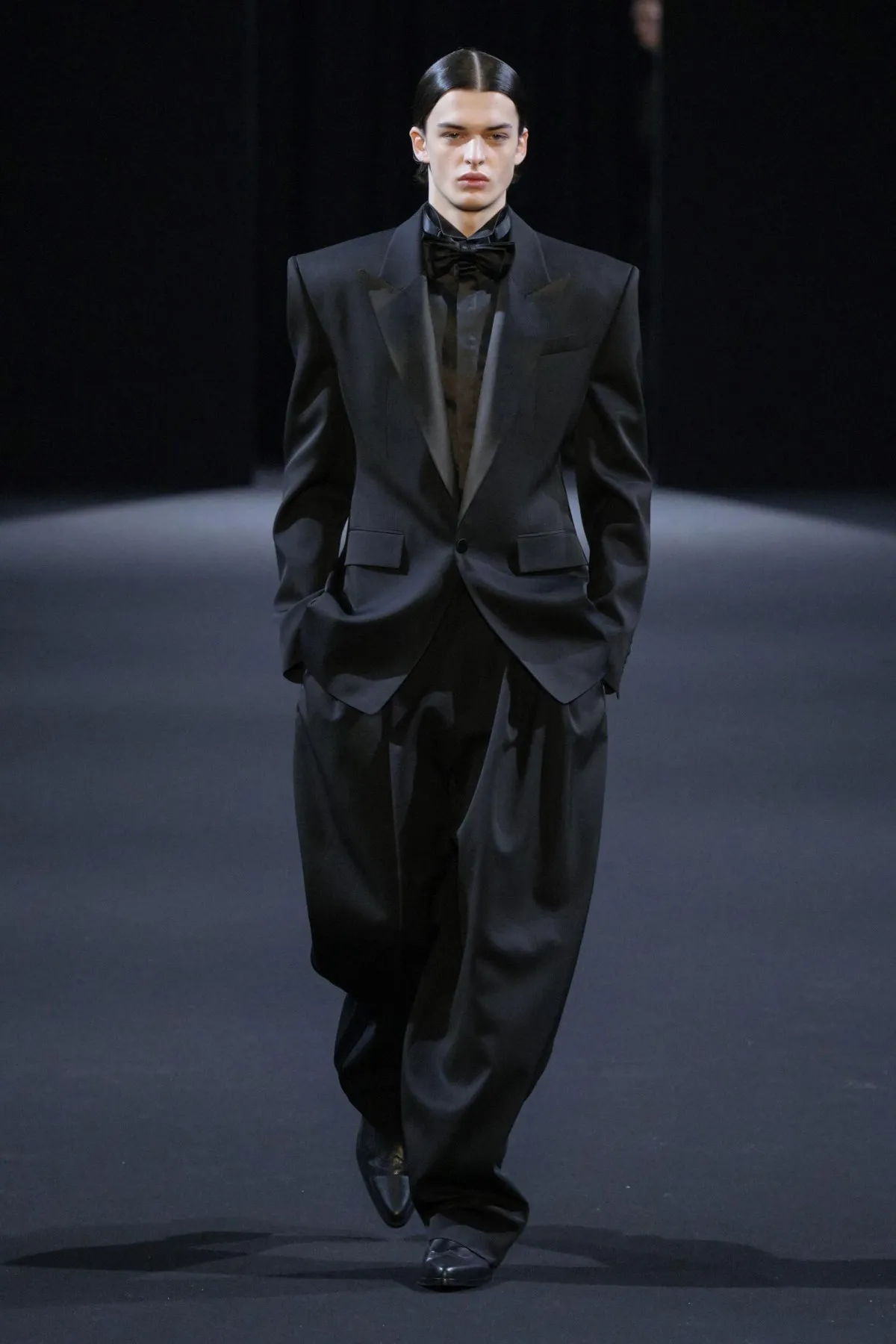 Juun.J Fall 2026: A quietly radical vision of modern tailoring Juun.J - Fall-Winter 2026 - Paris Fashion Week Men's