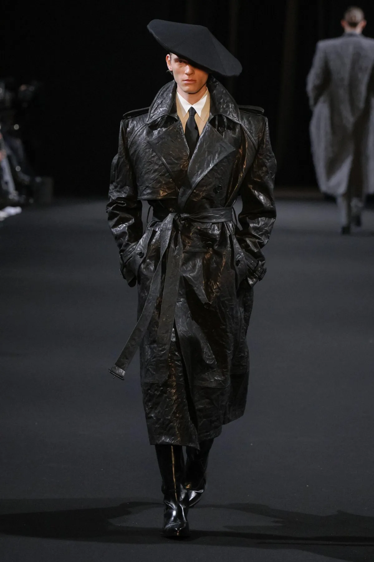 Juun.J Fall 2026: A quietly radical vision of modern tailoring Juun.J - Fall-Winter 2026 - Paris Fashion Week Men's