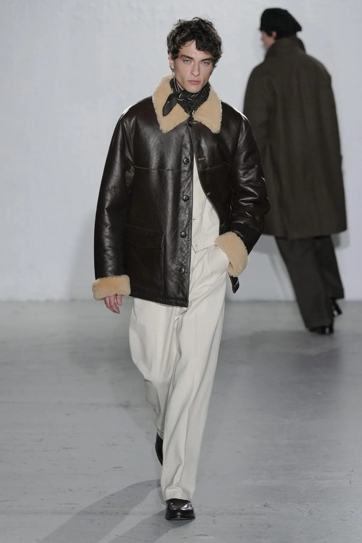 Officine Générale Fall 2026: Pierre Mahéo’s quiet rebellion against menswear trends Officine Générale Fall-Winter 2026 - Paris Fashion Week Men's