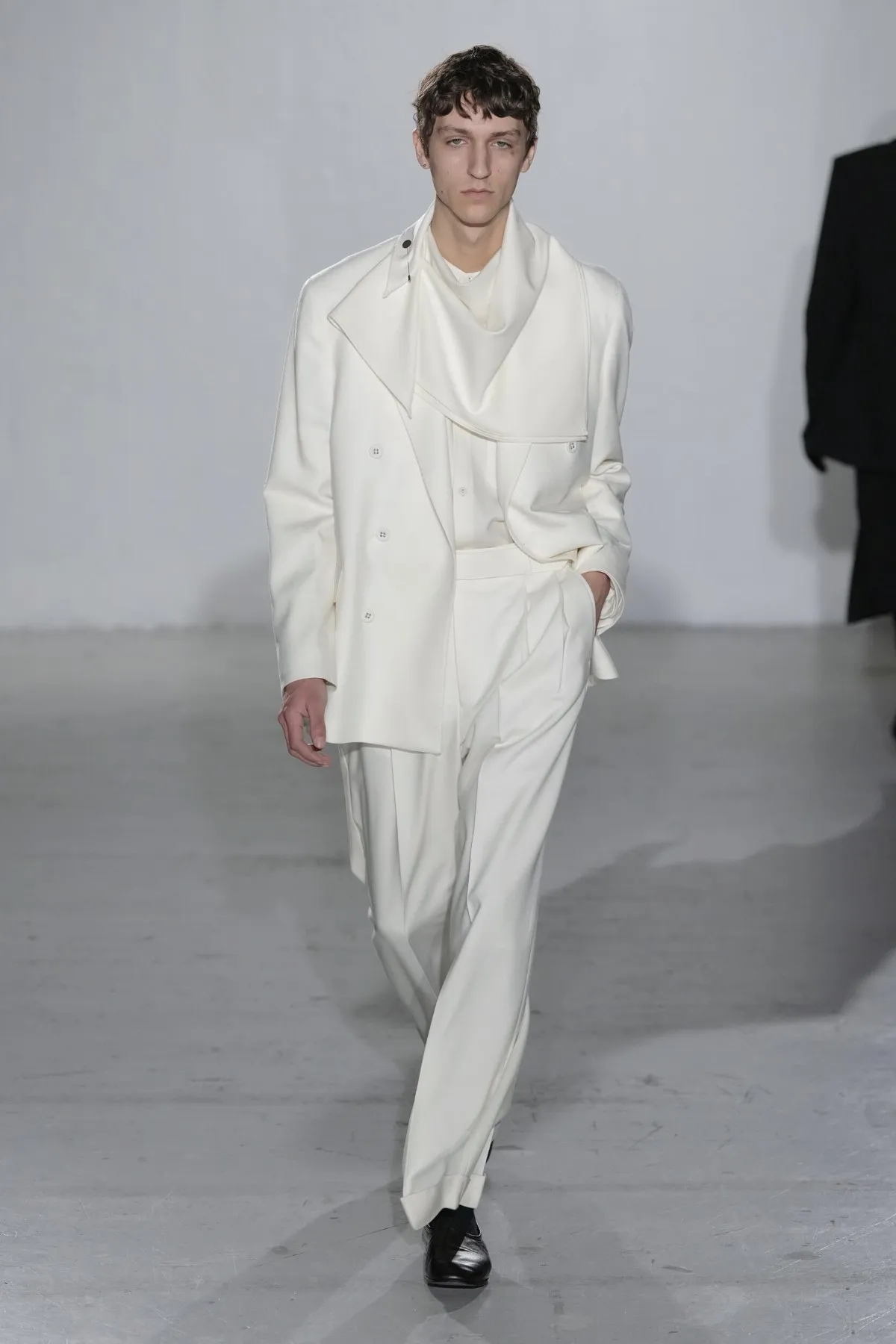 Officine Générale Fall 2026: Pierre Mahéo’s quiet rebellion against menswear trends Officine Générale Fall-Winter 2026 - Paris Fashion Week Men's