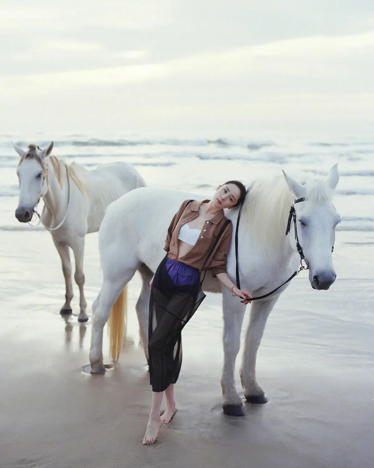 Yang Mi covers Vogue China January 2026 by Leslie Zhang Yang Mi covers Vogue China January 2026 by Leslie Zhang