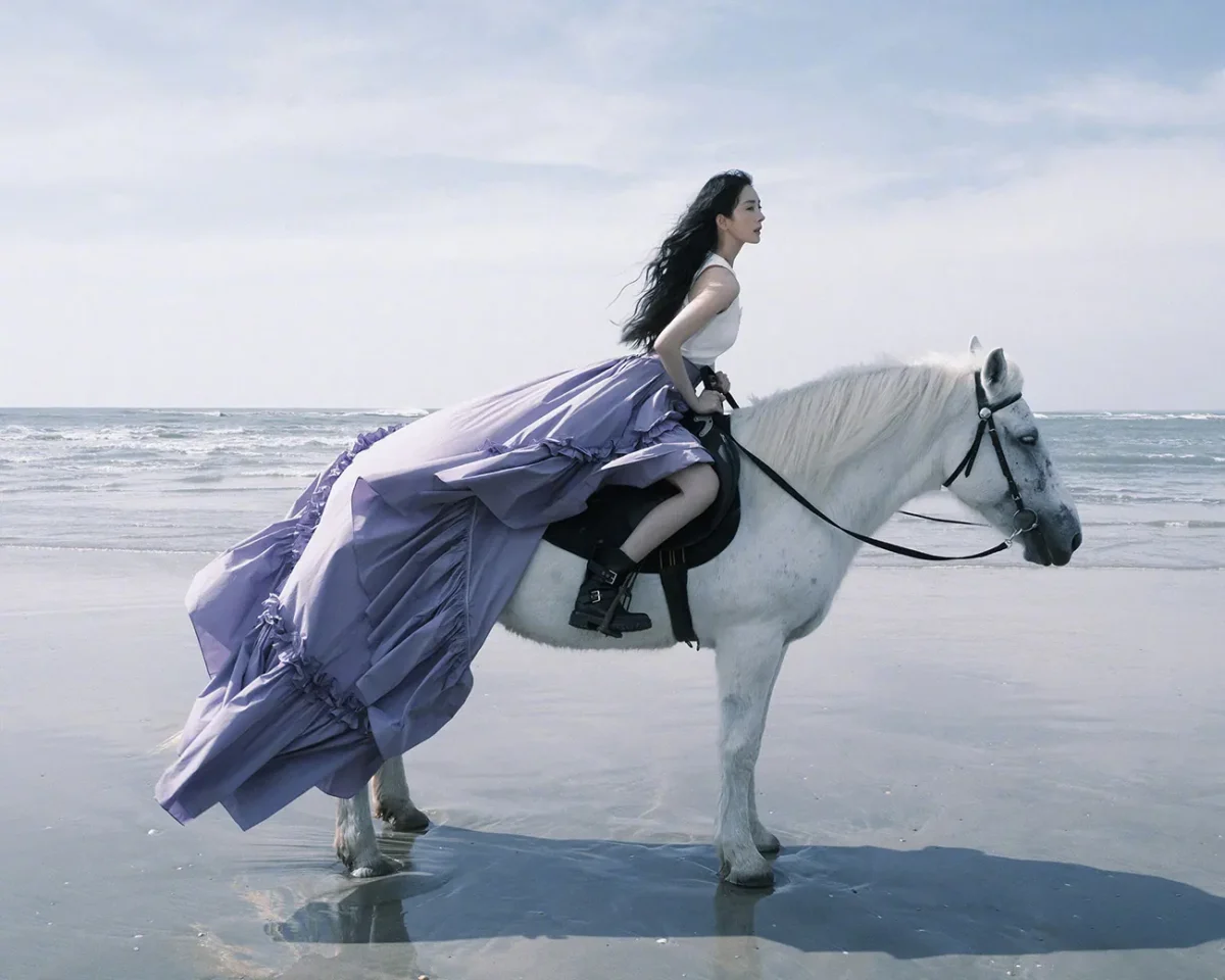 Yang Mi covers Vogue China January 2026 by Leslie Zhang Yang Mi covers Vogue China January 2026 by Leslie Zhang