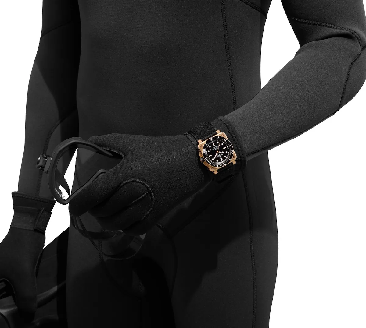 Bell & Ross BR-03 Diver Black Bronze, the 300m bronze tool watch that ages with you Bell & Ross BR-03 Diver Black Bronze, the 300m bronze tool watch that ages with you