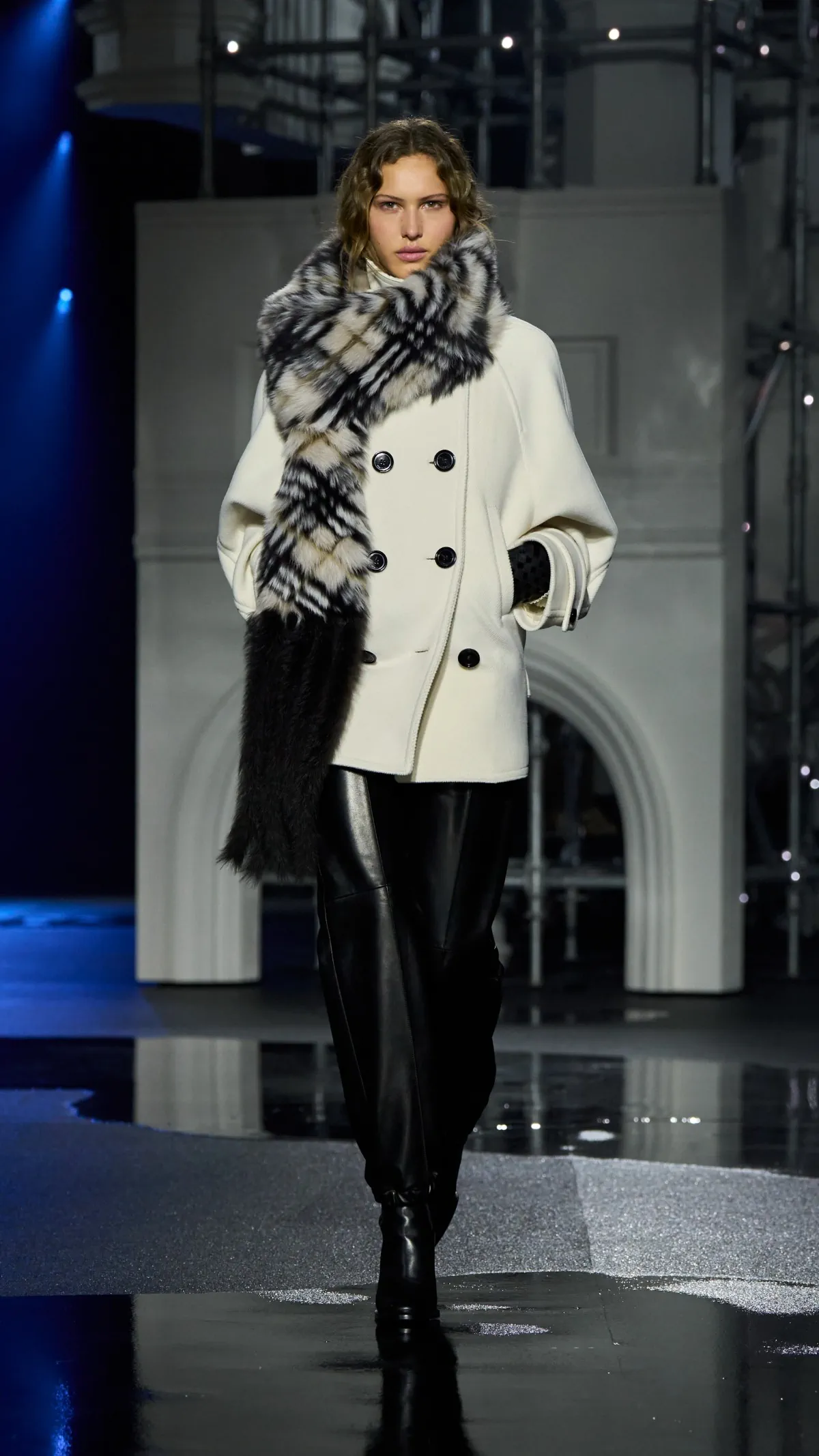 Burberry Fall 2026 collection: Daniel Lee reclaims London nightlife Burberry Fall-Winter 2026 – London Fashion Week