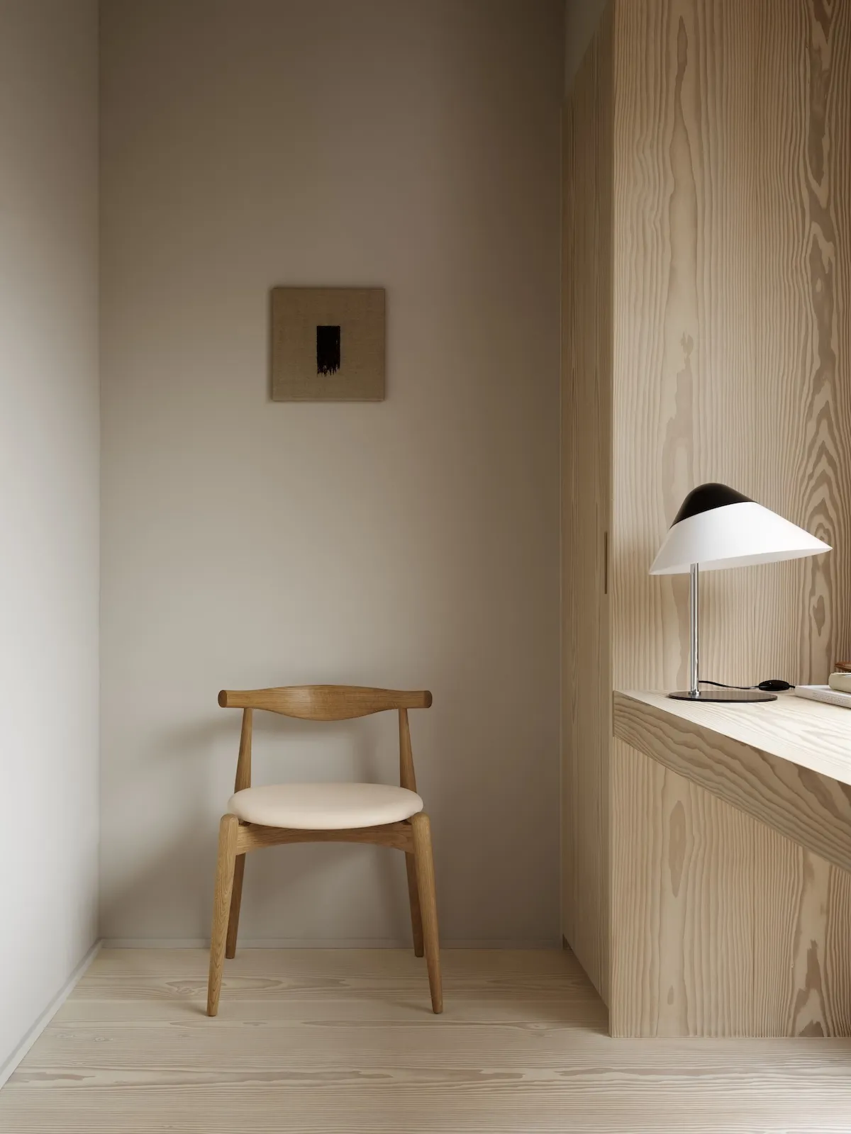 Carl Hansen & Søn revives Wegner’s ELBOW chair for its 70th anniversary Carl Hansen & Søn revives Wegner’s ELBOW chair for its 70th anniversary