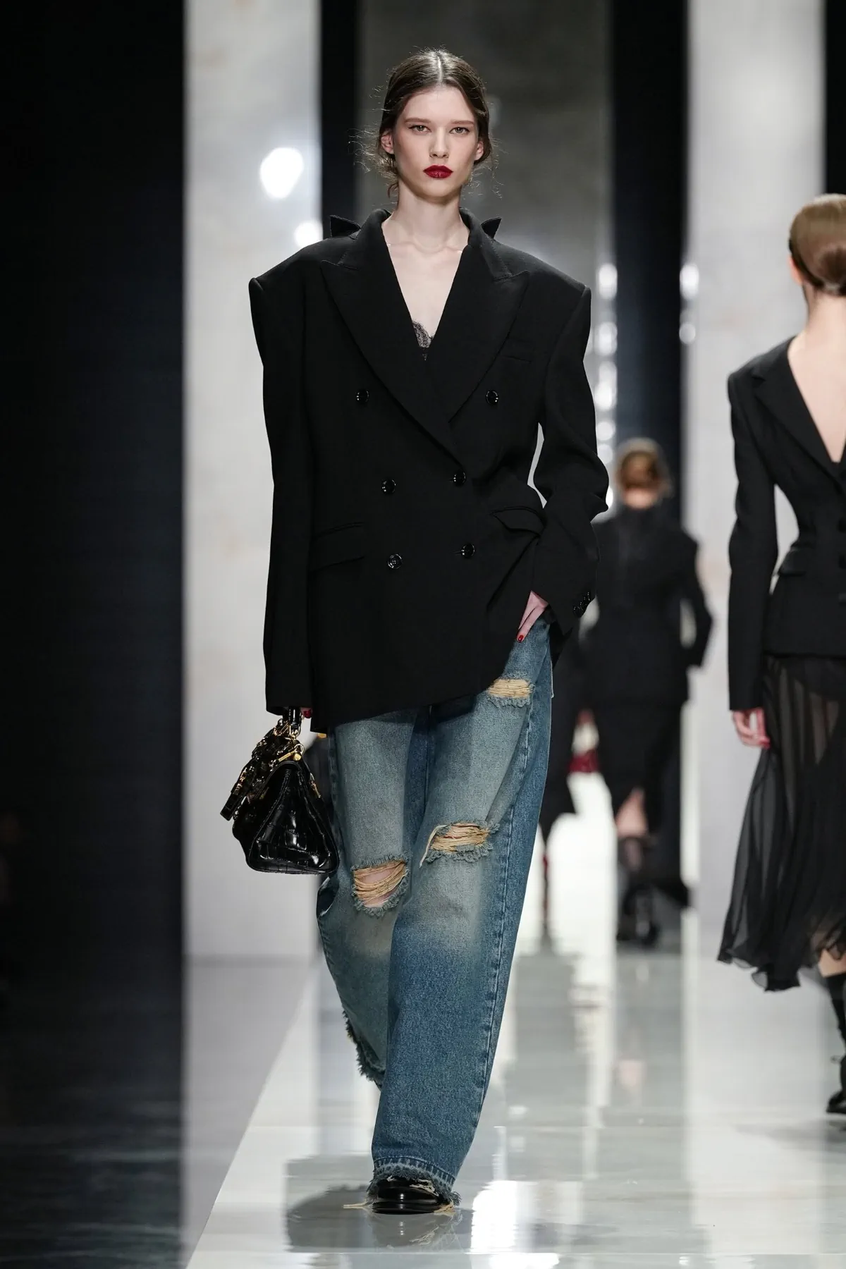 Dolce & Gabbana Fall 2026: Madonna, Sicily and the power of not changing Dolce & Gabbana Fall-Winter 2026 - Milan Fashion Week